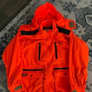 Mountain Prairie Hush Hide Jacket (L)